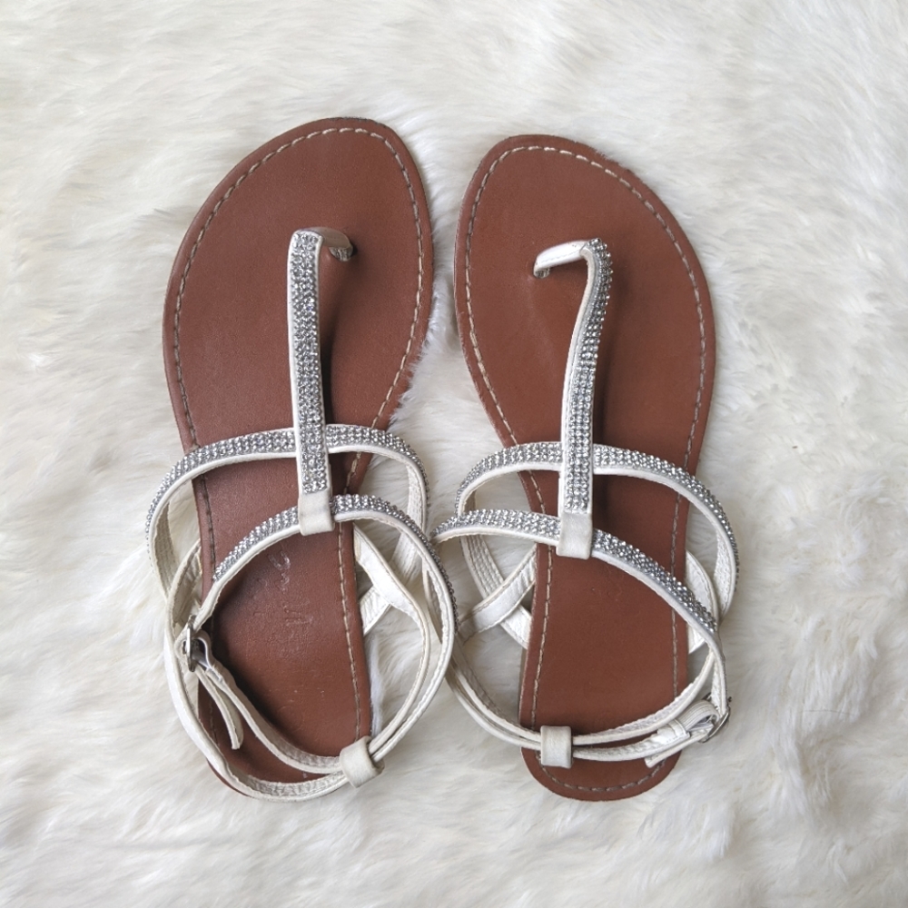 White & Silver Strappy Flat Sandal / Size 6